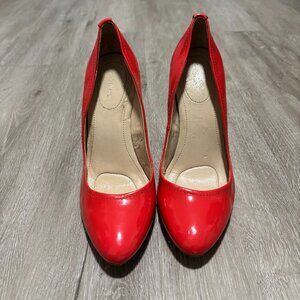 Calvin Klein Whinnie Pumps